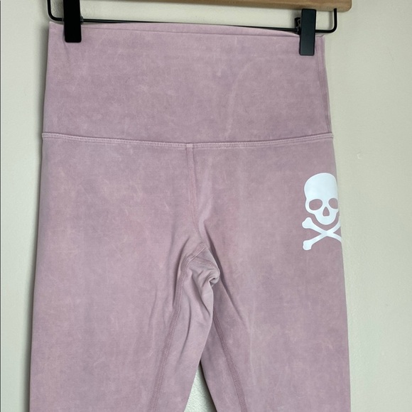 Lululemon x SoulCycle Skull Wunder Under High Rise Leggings Snow Wash Pink Sz 4 - Picture 3 of 15